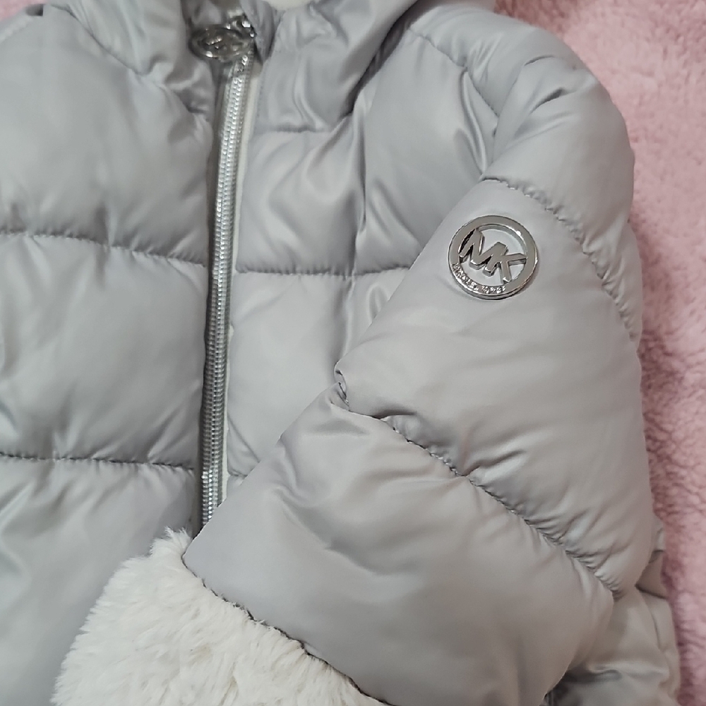 Michael Kors Gray Puffer Jacket with Cream Accents - Picture 7 of 11